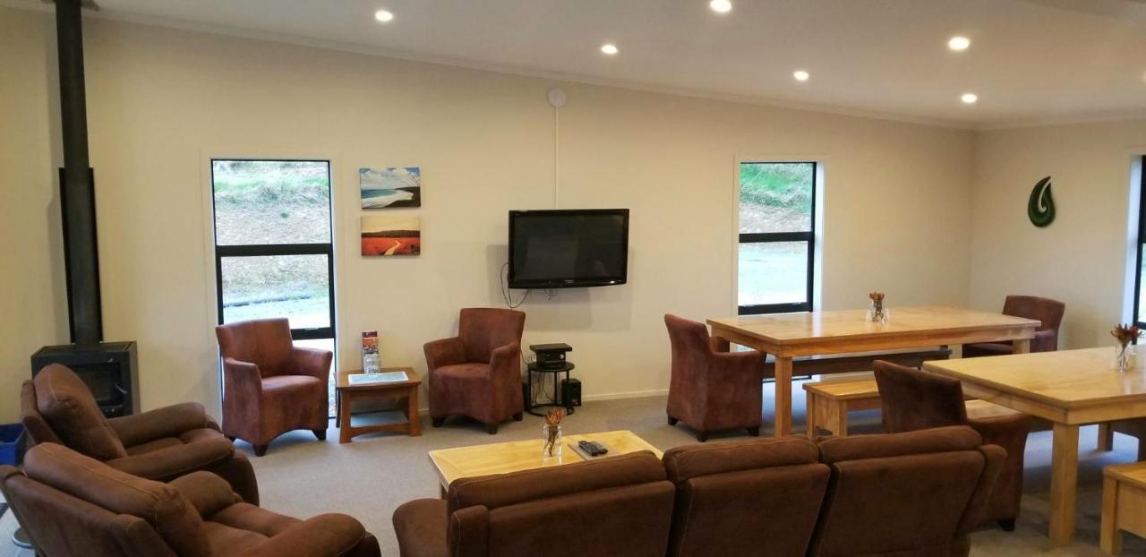 The Whistling Frog Resort Chaslands Exterior foto