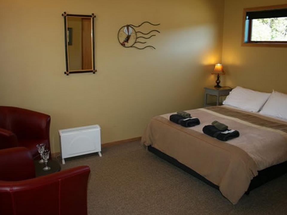The Whistling Frog Resort Chaslands Exterior foto